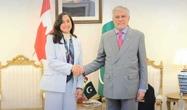 Dar, Canadian counterpart discuss regional security, US-Iran tensions (File Photo) Dar, Canadian counterpart discuss regional security, US-Iran tensions (File Photo)
