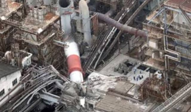 Japan quake death toll rises to 13 as rescuers search collapsed mall Japan quake death toll rises to 13 as rescuers search collapsed mall