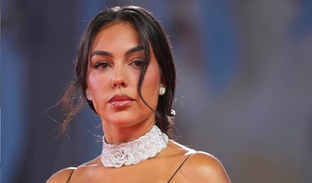 Ronaldo's fiancée Georgina responds to body-shaming Ronaldo's fiancée Georgina responds to body-shaming