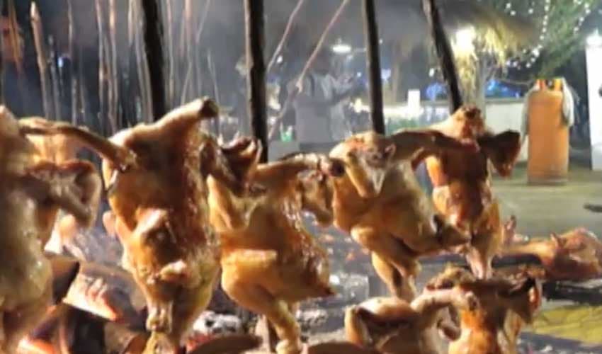 Citizens enjoy Balochi sajji in Quetta (Courtesy: File) Citizens enjoy Balochi sajji in Quetta (Courtesy: File)
