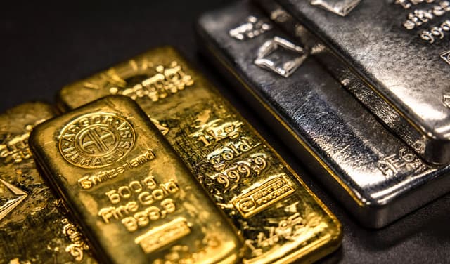 Gold, silver prices fall sharply in Pakistan - July 28, 2026 Gold, silver prices fall sharply in Pakistan - July 28, 2026