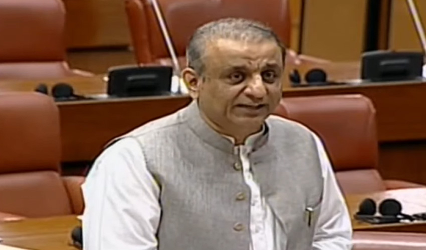 Federal Minister Abdul Aleem Khan defends PIA privatization process