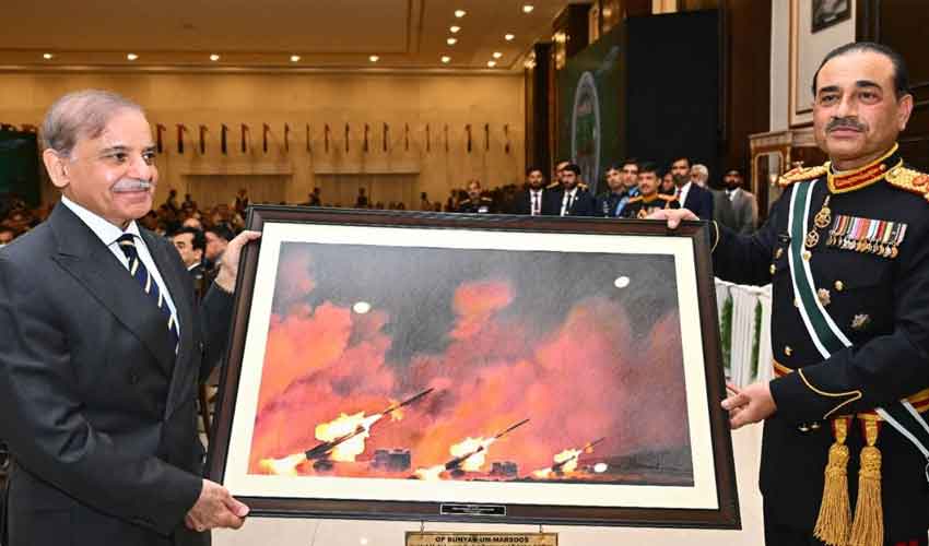 army chief dinner gift to PM