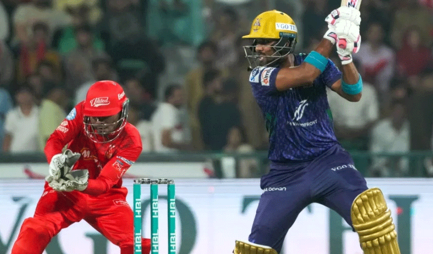 Chandimal faces injury after clinical knock