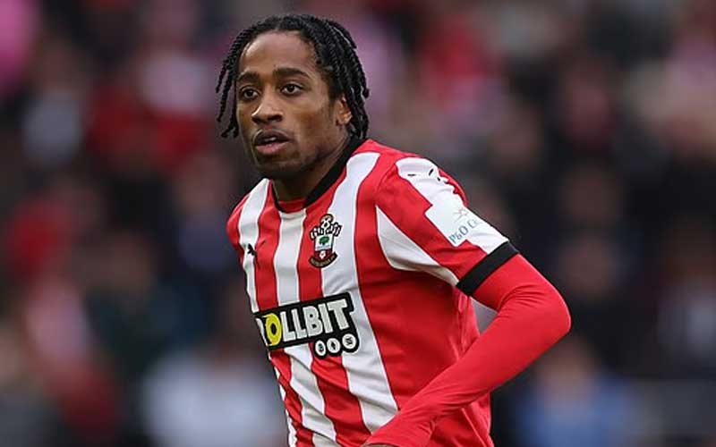 England defender Walker-Peters joins West Ham on free transfer