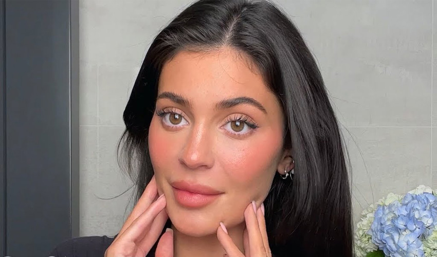 Kylie Jenner exposes her ultimate skincare hack