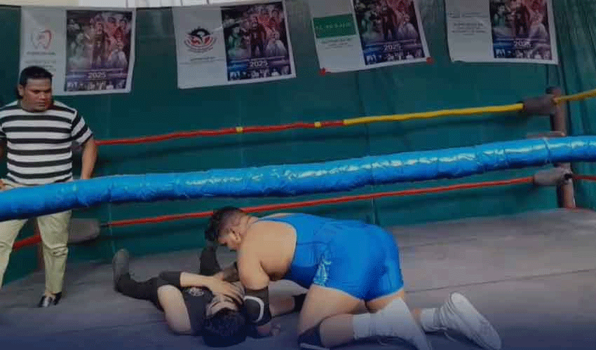 Pakistani wrestler thumps Indian rival to clinch international championship title
