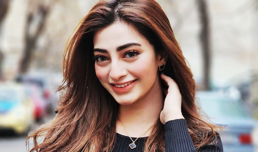 Pashto Acter Seher Khan Xxx - Actress Nawal Saeed says Pakistani cricketers slide into her DMs
