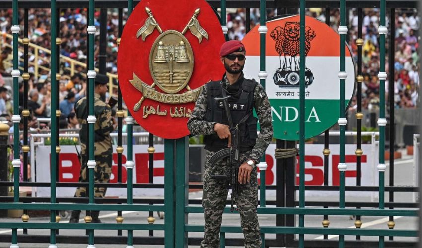 Pakistan, India DGMOs hold third contact to reaffirm ceasefire