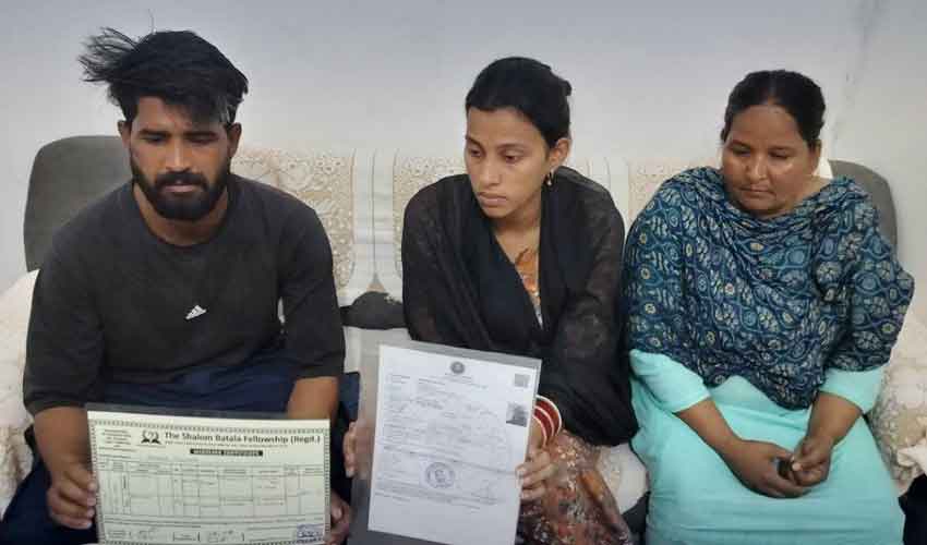 India orders 6 month pregnant Pakistani woman to leave in 24 hours