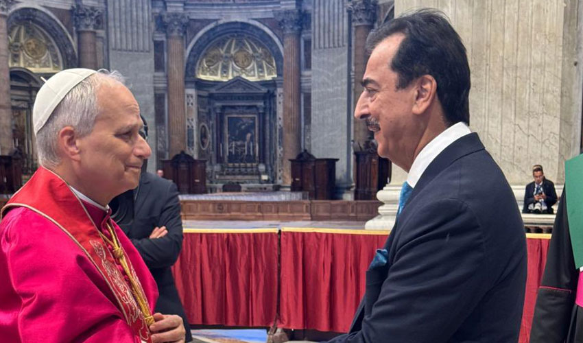 Gilani represents Pakistan at Pope Leo’s inauguration in Vatican