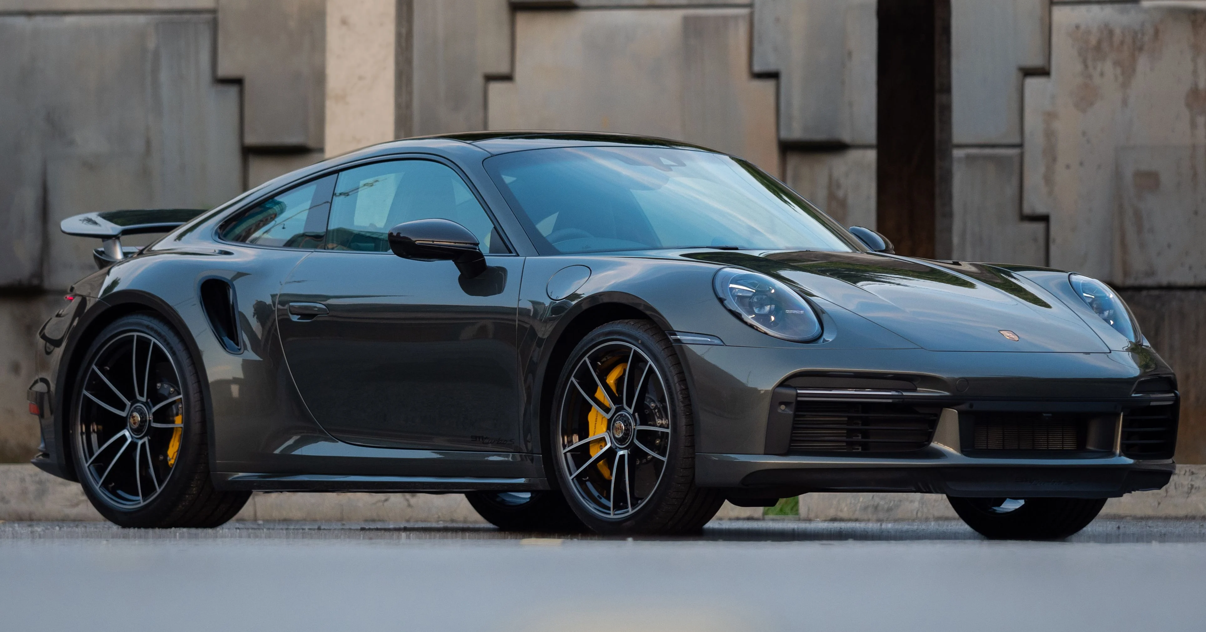 porsche 911 turbo s