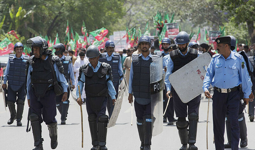 PTI’s 'final showdown': Islamabad sealed, highways blocked amid security warnings