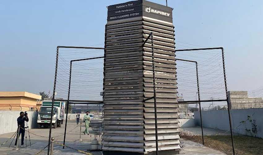 Pakistan installs first anti-smog tower in Lahore to combat pollution